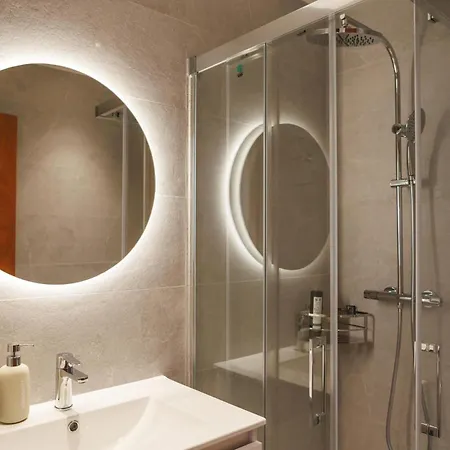 Bravissimo Santa Clara Penthouse 1, With 3-bedrooms * خيرونا